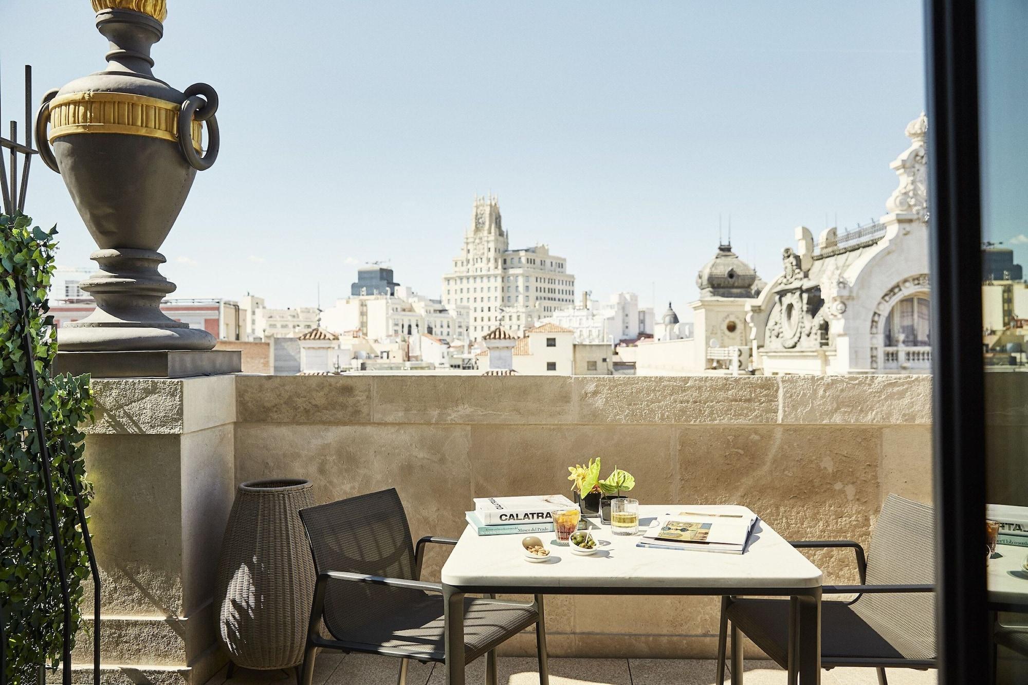 Four Seasons Hotel Madrid Exterior foto